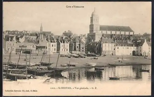 AK St-Servan, Vue générale avec bateaux sur la plage