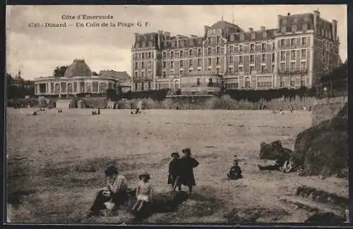AK Dinard, Un Coin de la Plage G.F