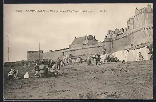 AK Saint-Malo, Remparts et Plage du Grand Bé