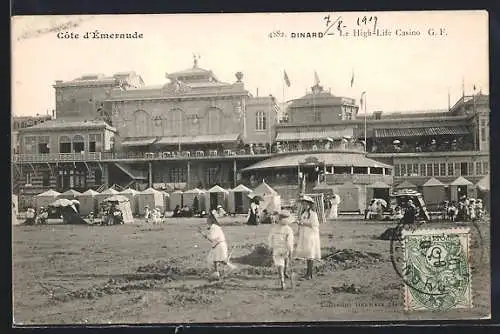 AK Dinard, Le High-Life Casino avec la plage animée