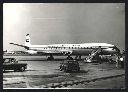 Fotografie Flugzeug De Havilland DH.106 Comet, Passagierflugzeug der Sudan Airways