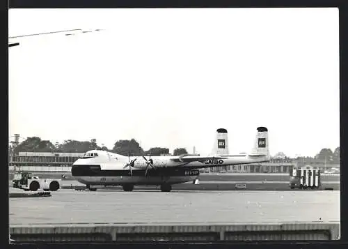 Fotografie Flugzeug Armstrong Whitworth Argosy, BEA Cargo Frachtflugzeug G-ASXP