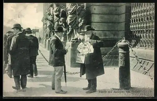 AK Berlin, Verkäufer bietet Führer und Ansichten von Berlin feil