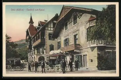 AK Oetz, Gasthof zum Kassl, davor Kutschen