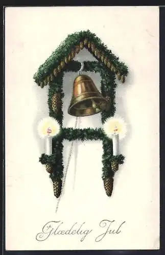AK Weihnachtsglocke mit Kerzen und Tannenzapfen