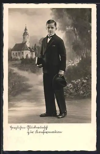 AK Junge zu seiner Konfirmation vor einer Kirche