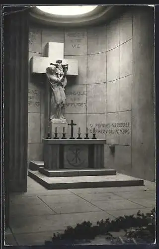 AK Hartmannswillerkopf, Monument National de Hartmannswillerkopf, La Chapelle catholique, Interieur de la Crypte