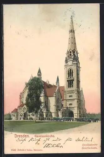 AK Dresden-Neustadt, Szene vor der Garnisonkirche