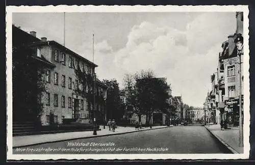 AK Eberswalde, Neue Kreuzstrasse mit dem Holzforschungsinstitut der Forstlichen Schule