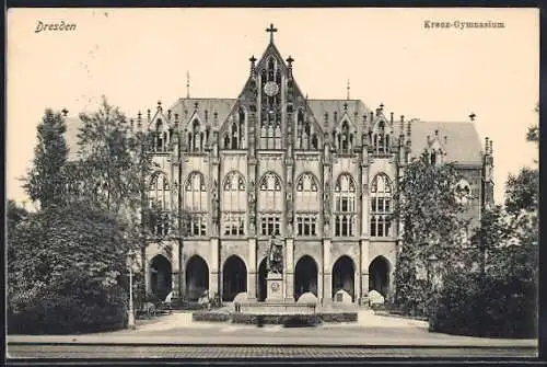 AK Dresden-Striesen, Blick auf das Kreuz-Gymnasium
