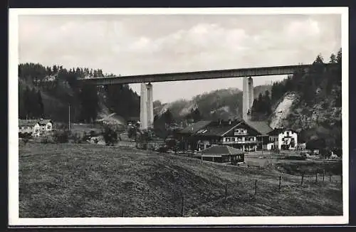 AK Holzkirchen, Gasthaus-Pension Bruckmühle und Mangfallbrücke