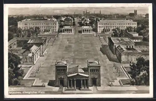 AK München, Blick über den Königlichen Platz