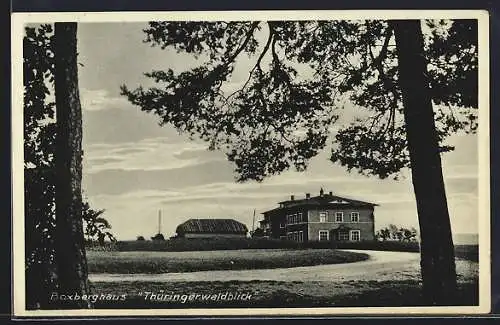 AK Gotha, Gaststätte Boxberghaus Thüringer Waldblick M. Hemman mit Strasse