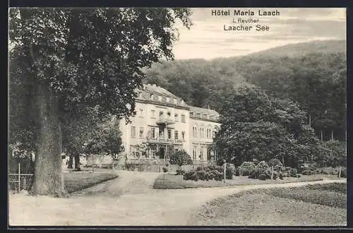 AK Laacher See /Niedermendig, Hotel Maria Laach I. Reuther mit Umgebung