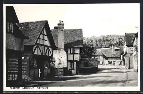 AK Shere, Middle Street