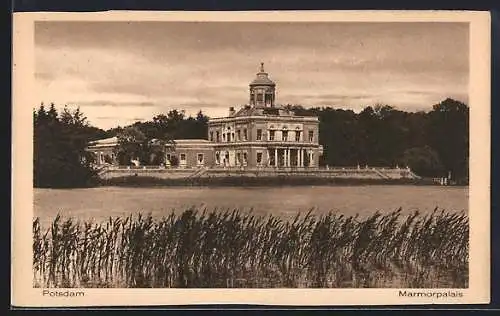 AK Potsdam, Flusspartie am Marmorpalais
