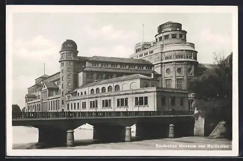 AK München, Deutsches Museum von Nordosten