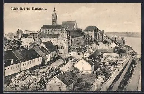 AK Marienburg, Totalansicht mit Kirche aus der Vogelschau