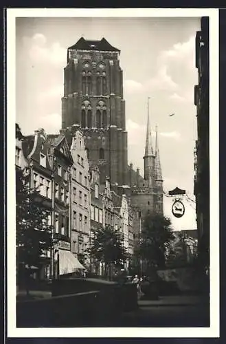 AK Danzig / Gdansk, St. Marien von der Jopengasse gesehen