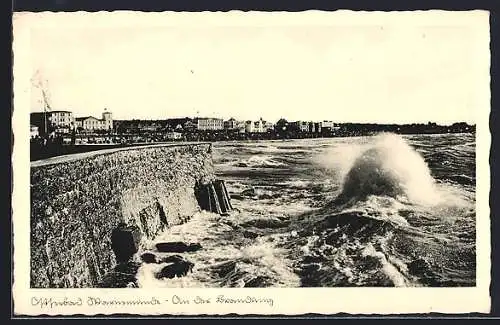 AK Warnemünde, Ostseebad, An der Brandung