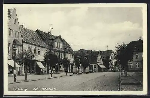 AK Bückeburg, strasse mit Litfasssäule