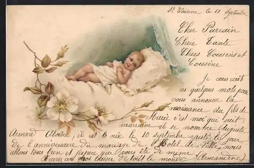 AK Kleines Kind im Hemd liegt auf einem Kissen