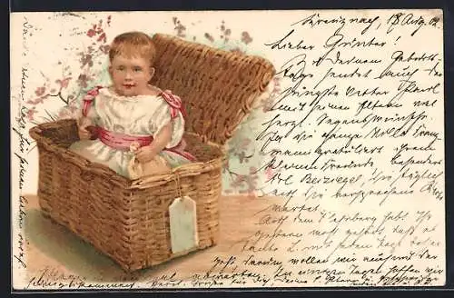AK Kleiner Junge im weissen Kleid in einem Korb