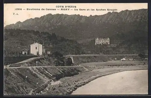 AK Agay /Cote d`Azur, La Gare et les Roches Rouges, Bahnhof