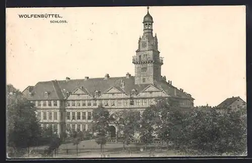 AK Wolfenbüttel, Blick auf das Schloss