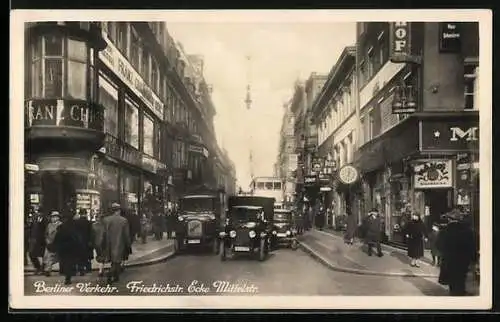 AK Berlin, Berliner Verkehr in der Friedrichstrasse, Ecke Mittelstrasse