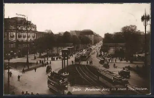 AK Berlin, Strassenbahnen in Fahrt auf dem Potsdamer Platz mit neuem Verkehrsturm