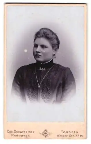 Fotografie Chr. Schwennesen, Tondern, Wester-Str. 96, Porträt einer Dame