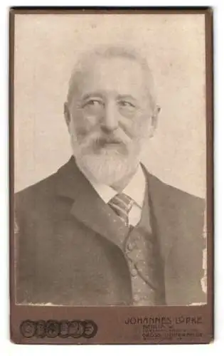 Fotografie Johannes Lüpke, Berlin, Potsdamerstr. 116, Porträt eines älteren Herrn