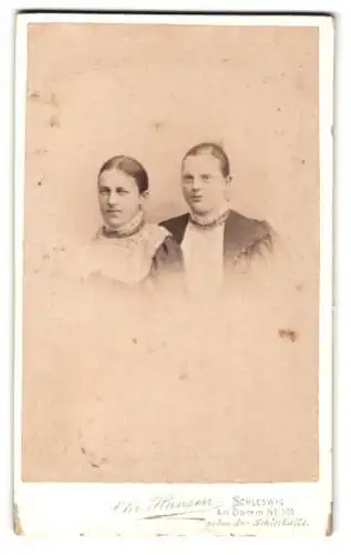 Fotografie Chr. Hansen, Schleswig, Am Damm 101, Porträt zweier Frauen