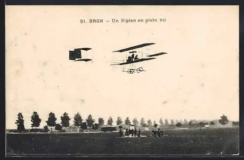 AK Un Biplan en plein vol, Flugzeug