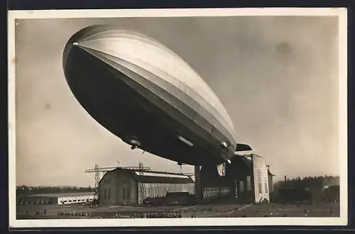 AK Aufstieg des Luftschiffes LZ 129 Hindenburg