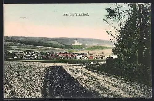 AK Tonndorf / Thüringen, Gesamtansicht mit Schloss