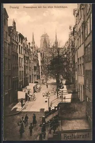 AK Danzig / Gdansk, Frauengasse mit den alten Beischlägen