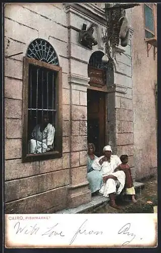 AK Cairo, Araber sitzen vor ihrem Haus, arabische Volkstypen