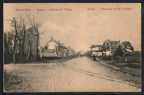 AK Woesten, Ruines, Entrée du Village