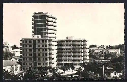 AK Dakar, Le Building, 13 Etages