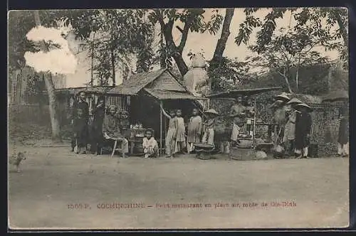 AK Hue, Petit Restaurant en plein air