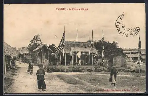 AK Tonkin, La Fête au Village