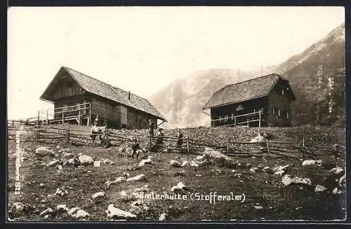 AK Dümlerhütte /Stofferalm, Berghütte mit Nebengebäude