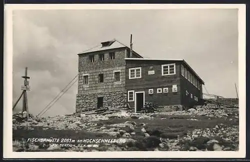 AK Fischerhütte am Hochschneeberg, Ansicht mit Wegweiser