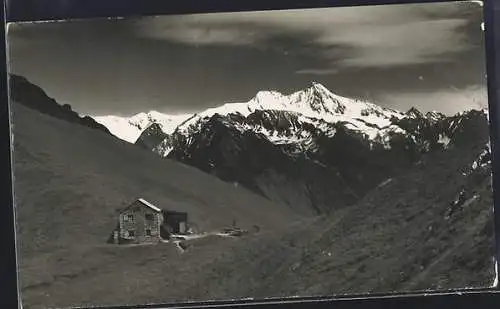 AK Kalsertörlhütte /Matrei, Ansicht mit Grossglockner