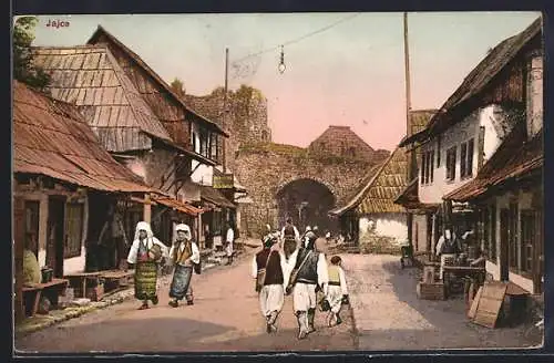 AK Jajce, Strassenpartie mit alter Wehranlage