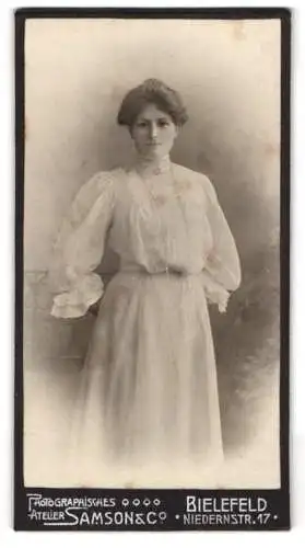 Fotografie Samson & Co., Bielefeld, Niedernstrasse 17, Porträt einer jungen Frau