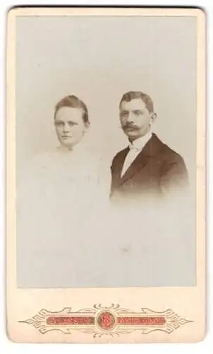 Fotografie B. Lassen, Westerland /Sylt, Porträt eines Paares
