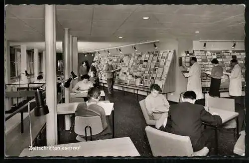 AK Dortmund, Menschen im Zeitrschriftenlesesaal der Stadt- und Landesbibliothek